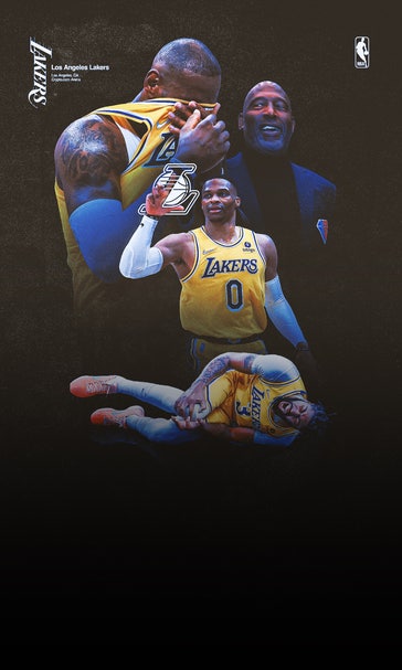 How should Lakers build their roster? Worthy offers opinion